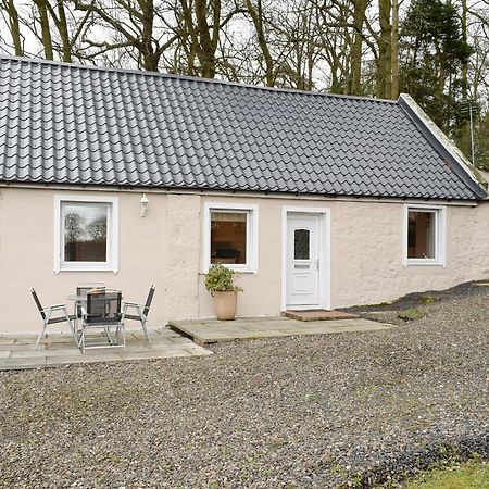 Kinneddar Cottage Saline Exterior photo